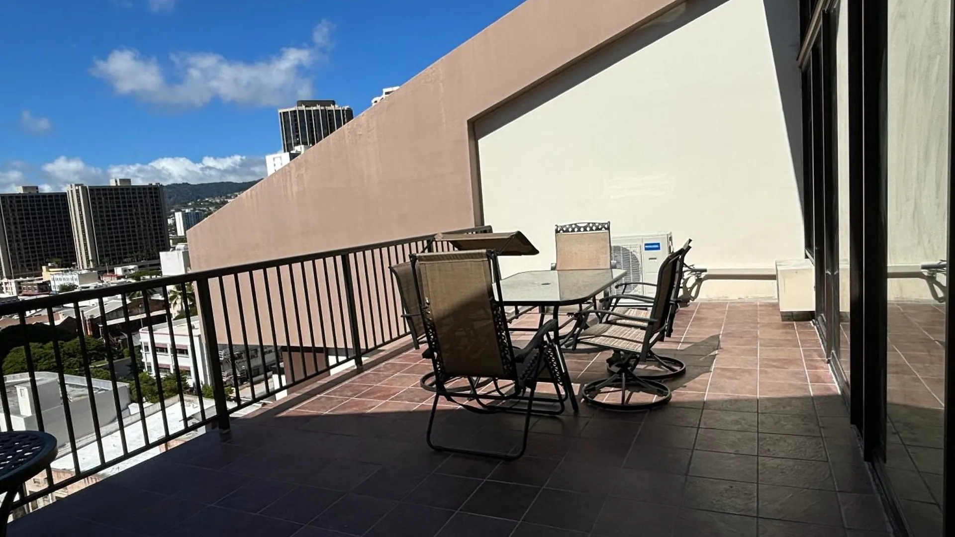 Apartament Downtown 2Br Huge Patio Free Parking Wifi Honolulu
